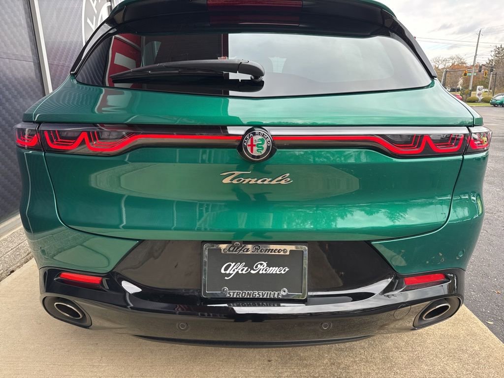 New 2025 Alfa Romeo Tonale Intensa image 6