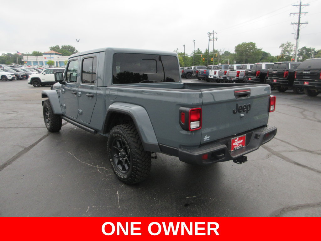 Used 2025 Jeep Gladiator Overland AWD/4WD image 9
