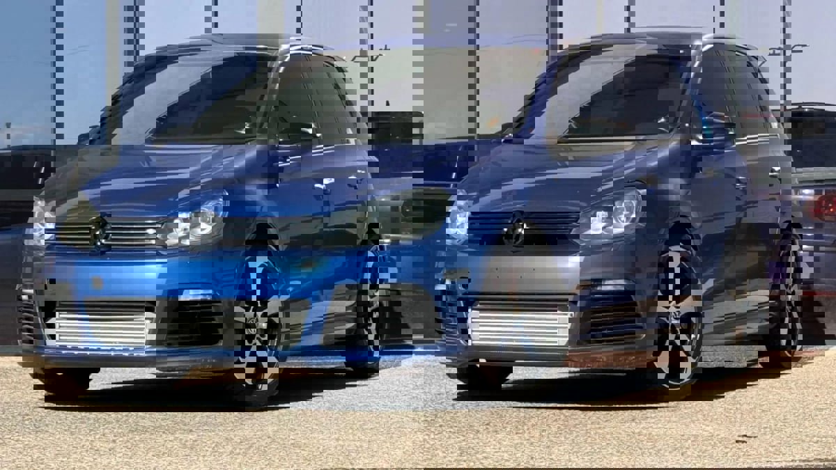 Used 2013 Volkswagen Golf R 4-Door image 2