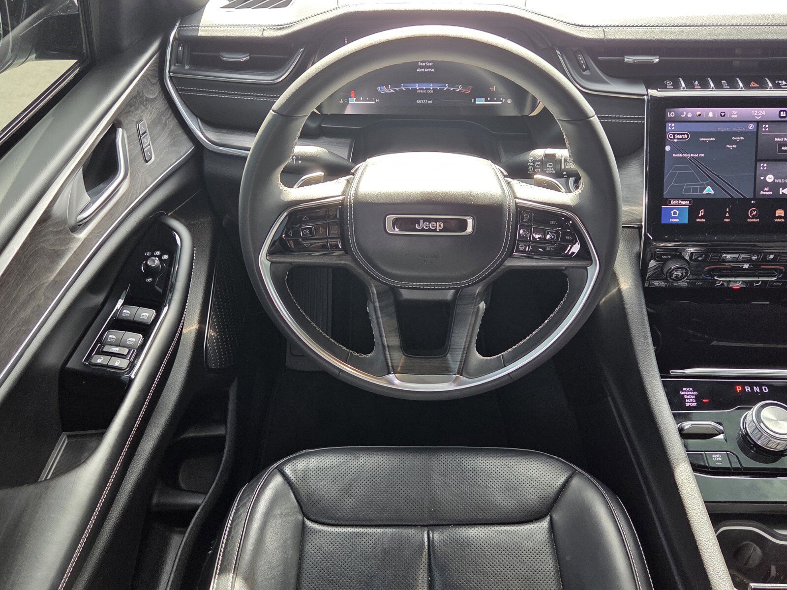 Used 2024 Jeep Grand Cherokee L Overland w/ Trailer Tow Package image 7