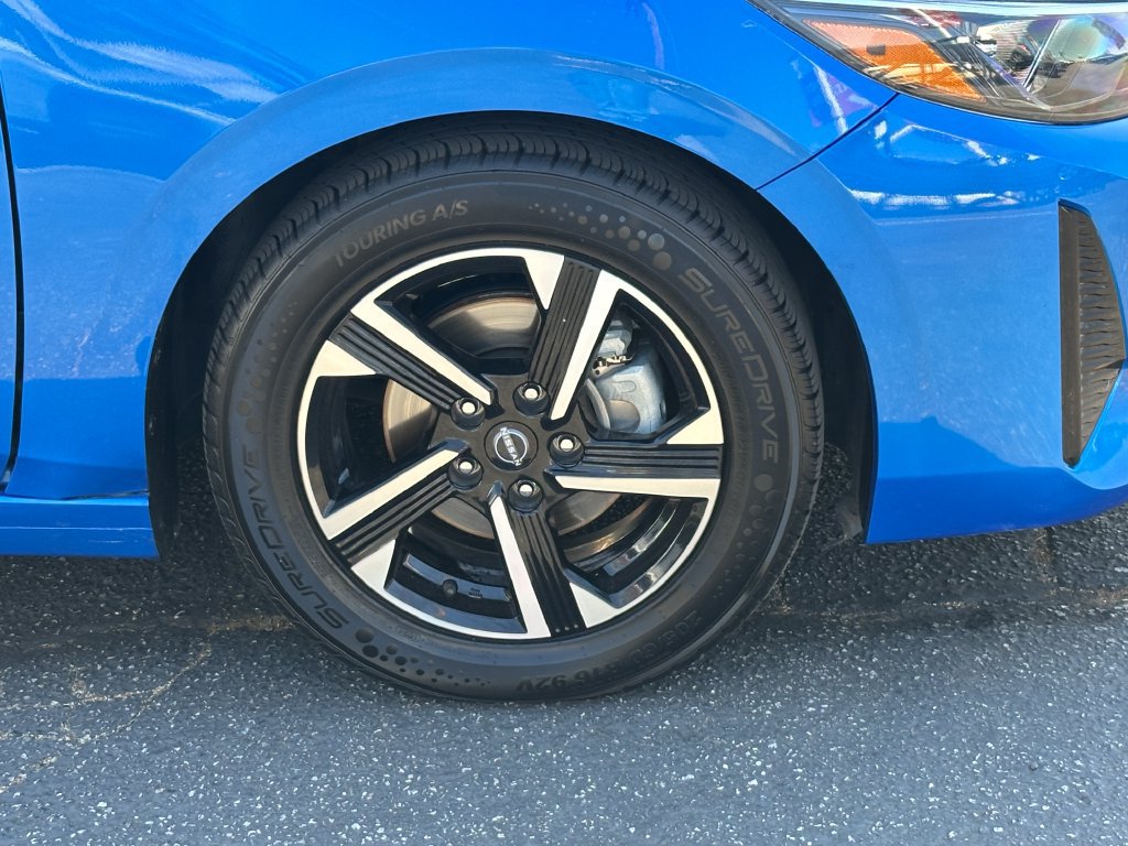Used 2024 Nissan Sentra SV FWD image 14