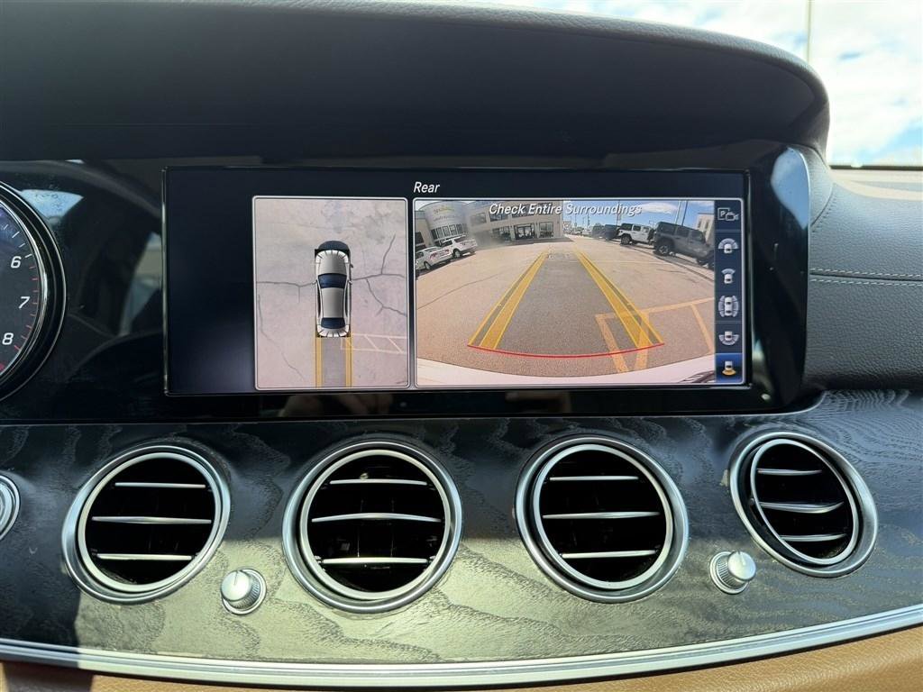 Used 2019 Mercedes-Benz E 300 4MATIC image 28