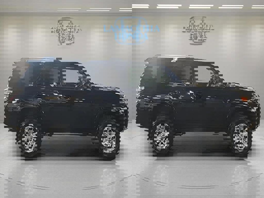 Used 2023 Toyota 4Runner SR5 Premium w/ Moonroof Package image 7