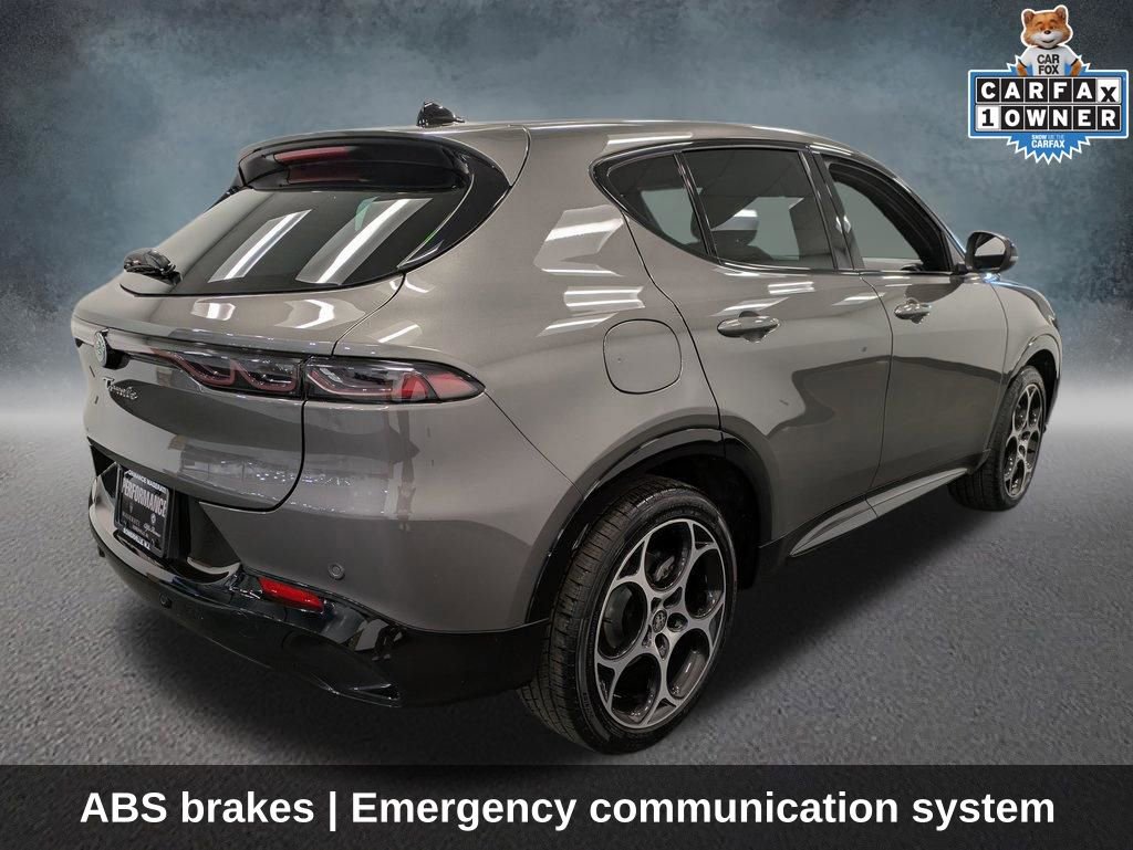 Used 2025 Alfa Romeo Tonale w/ Premium Package image 5