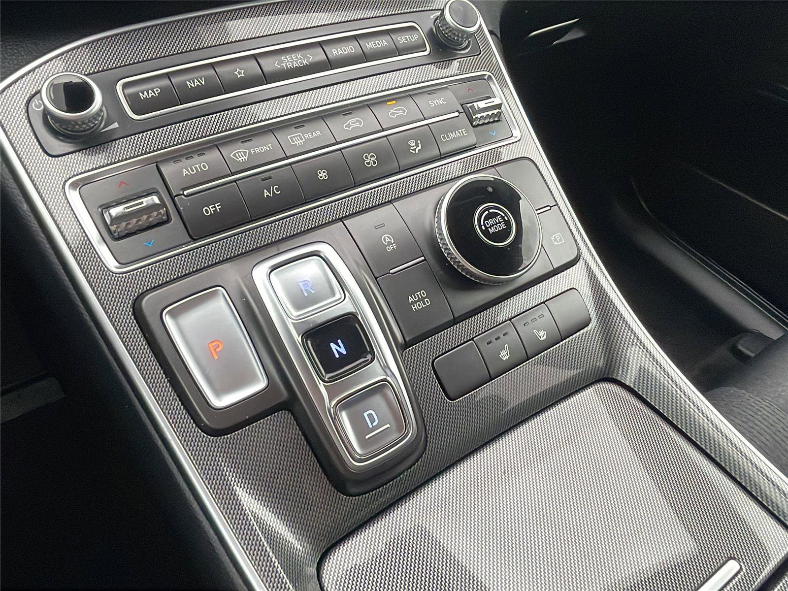 Used 2023 Hyundai Santa Fe SEL image 28