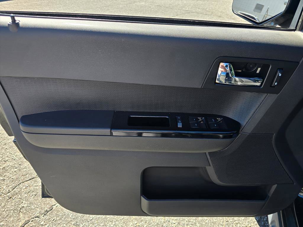 Used 2012 Ford Escape Limited FWD image 11