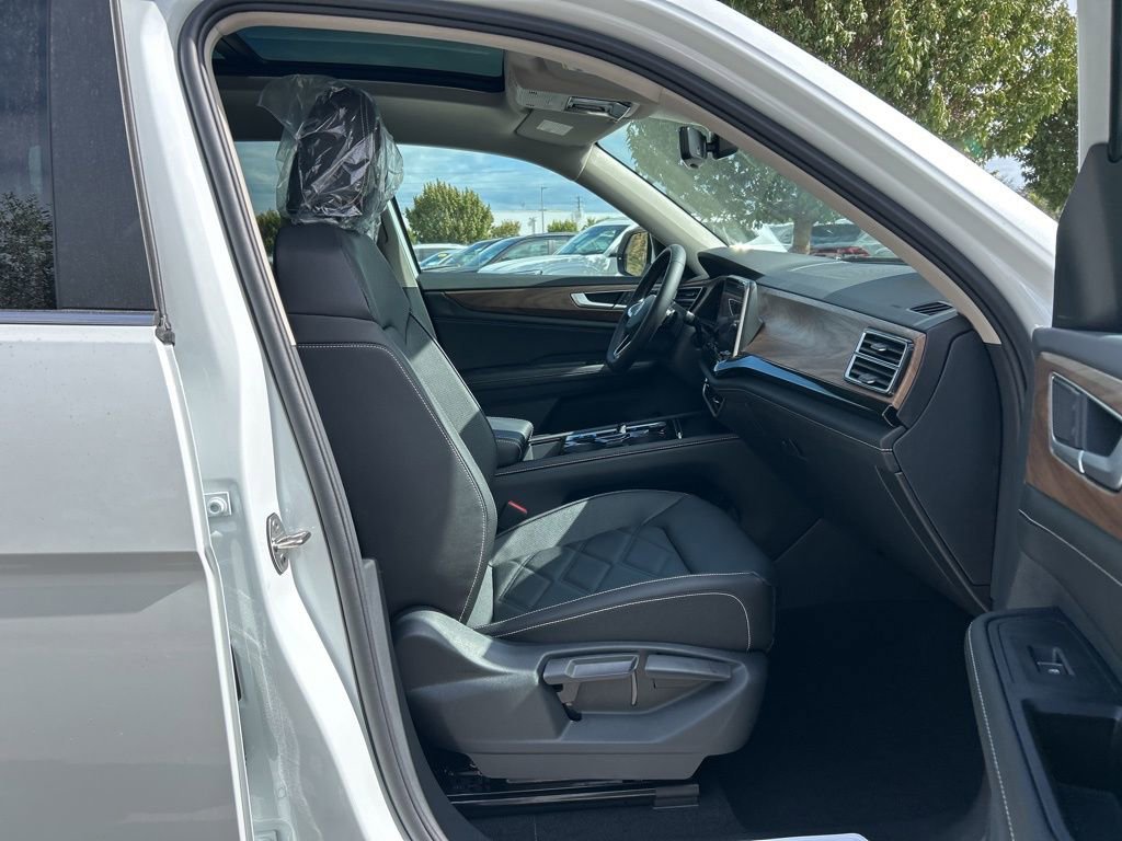 New 2026 Volkswagen Atlas SE image 42