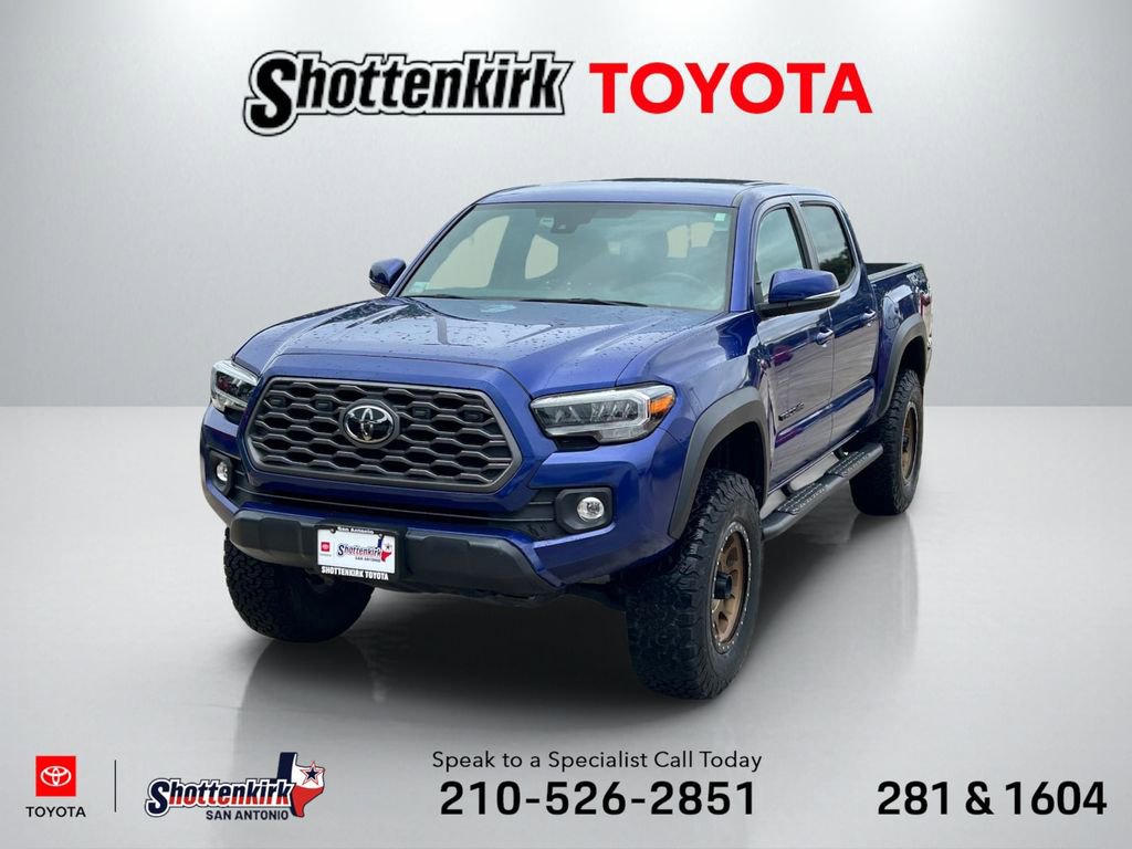 Certified 2022 Toyota Tacoma TRD Off-Road AWD/4WD image 1