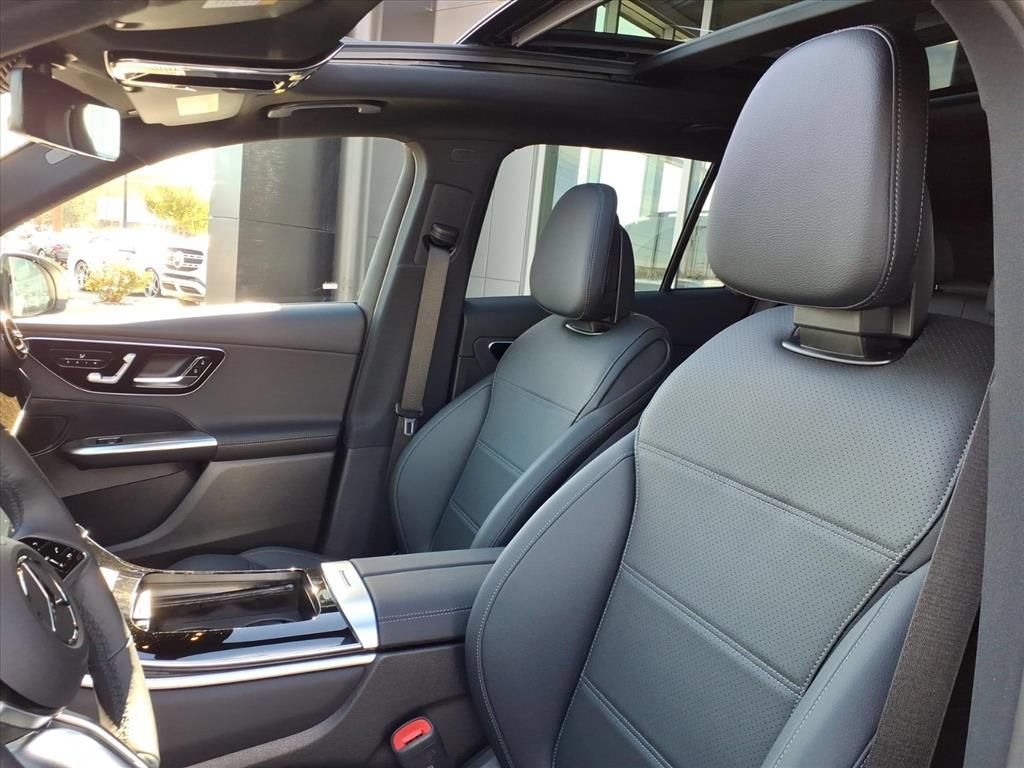 New 2026 Mercedes-Benz GLC 300 4MATIC image 12