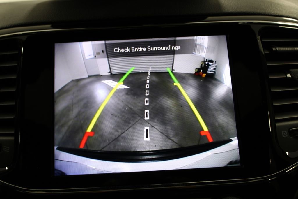 Used 2020 Jeep Grand Cherokee Altitude image 46