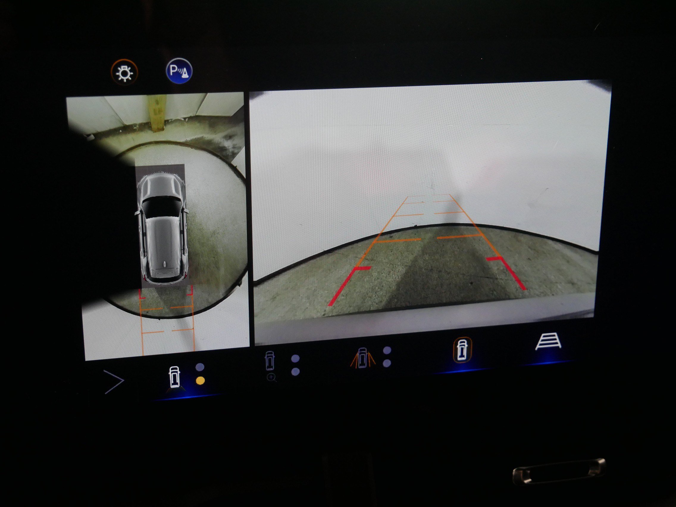 Used 2025 Chevrolet Equinox LT w/ Convenience Package II FWD image 33