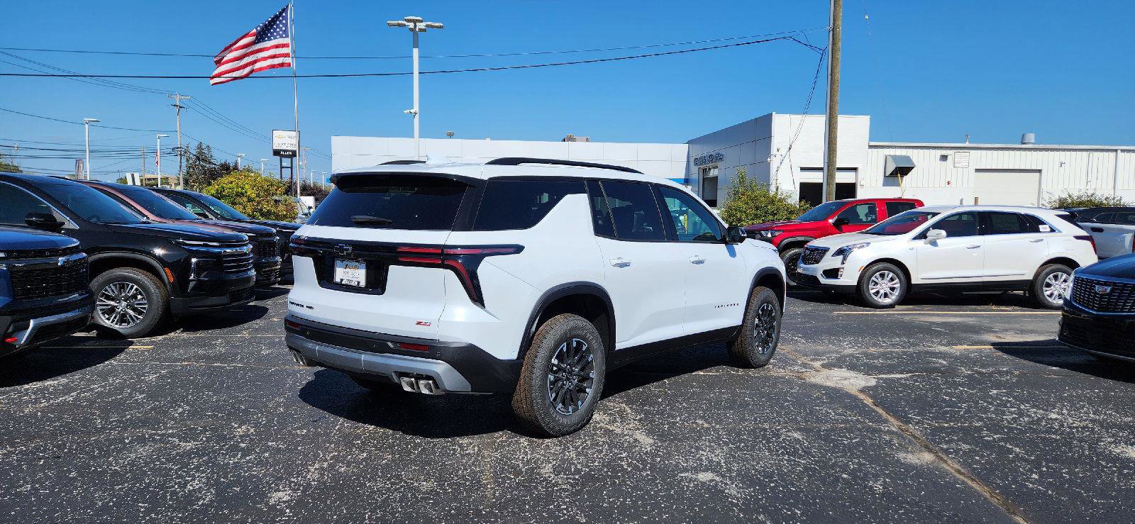 New 2026 Chevrolet Traverse Z71 w/ Enhanced Driving Package image 4
