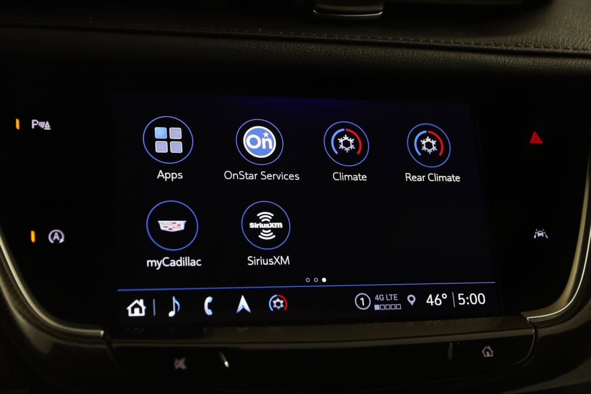 Used 2024 Cadillac XT6 Sport image 36