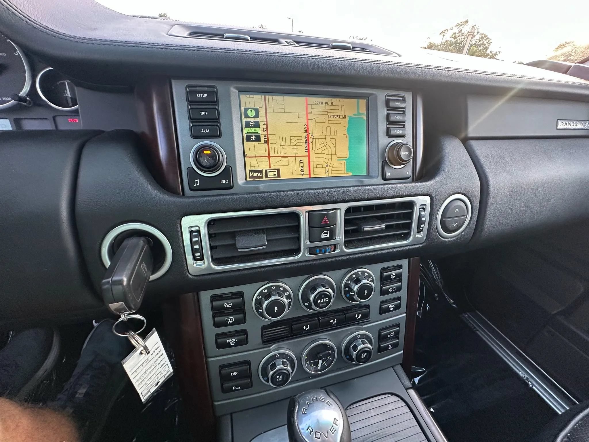Used 2008 Land Rover Range Rover Supercharged AWD/4WD image 21