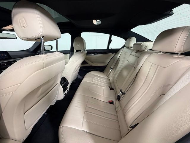 Used 2018 BMW 540i RWD image 26