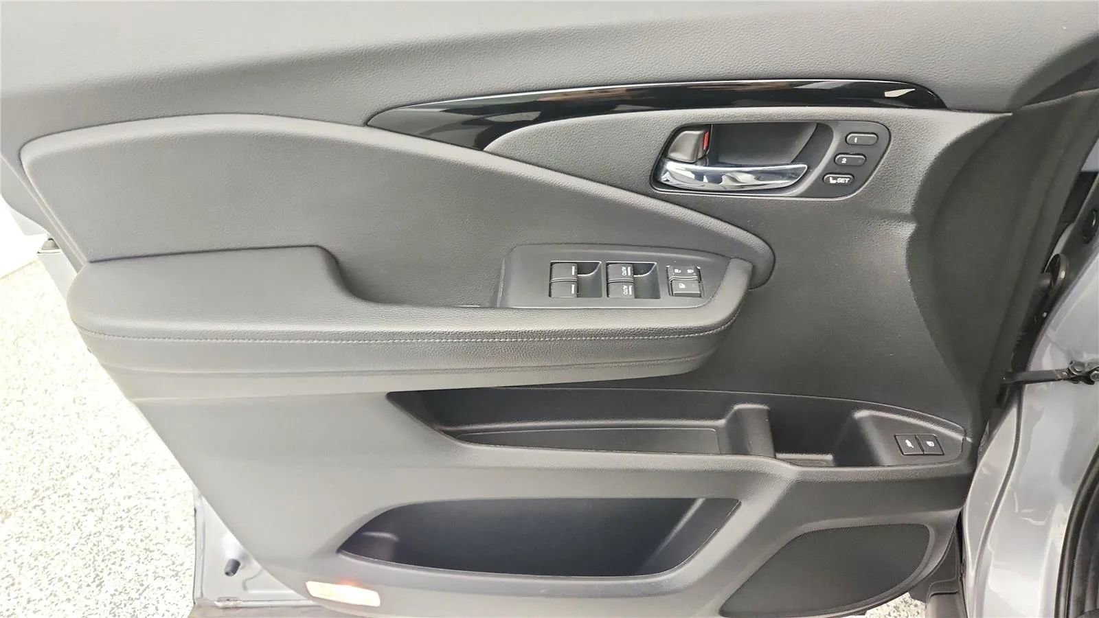 Used 2020 Honda Passport Touring image 33