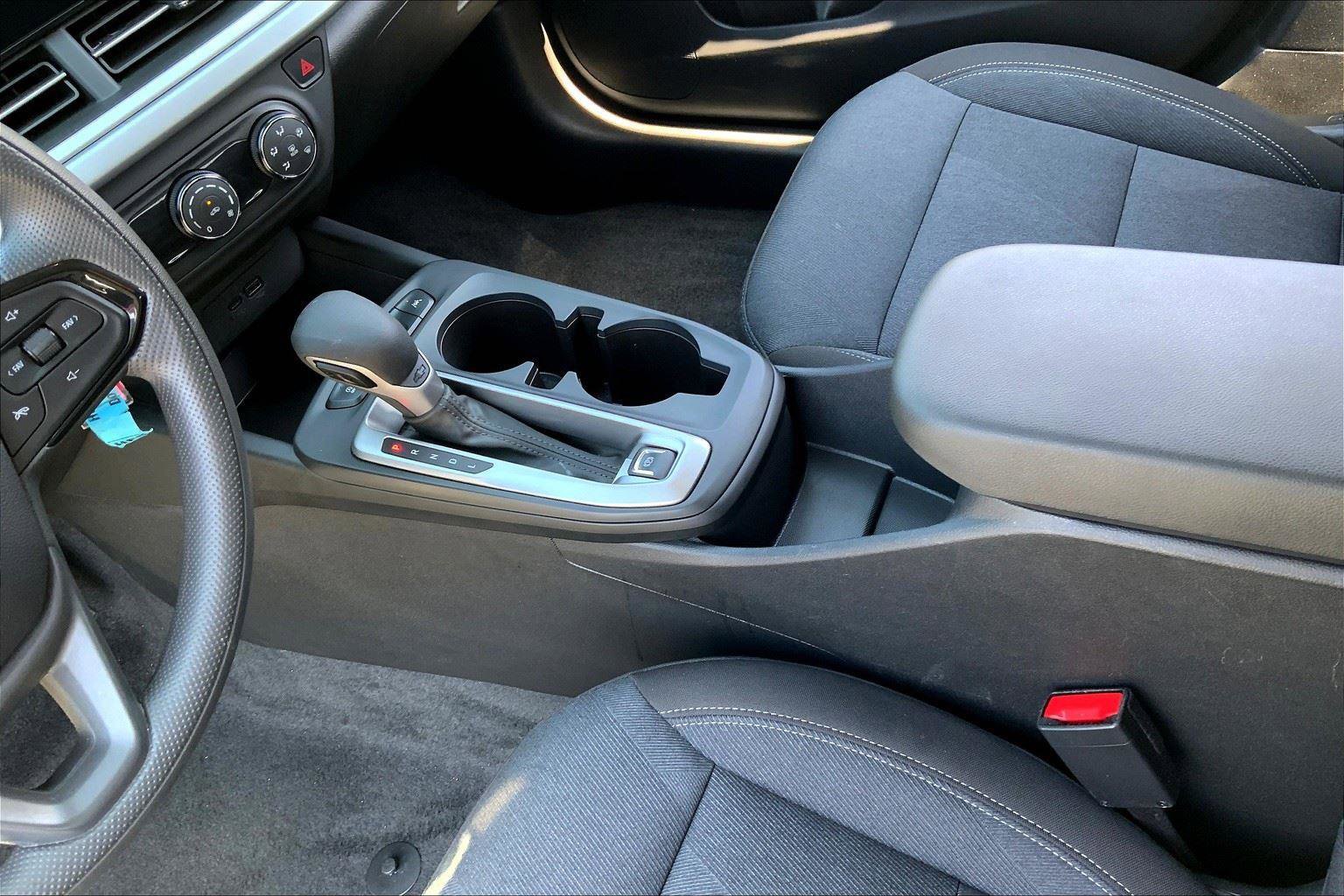 Used 2025 Chevrolet Trax LS image 15