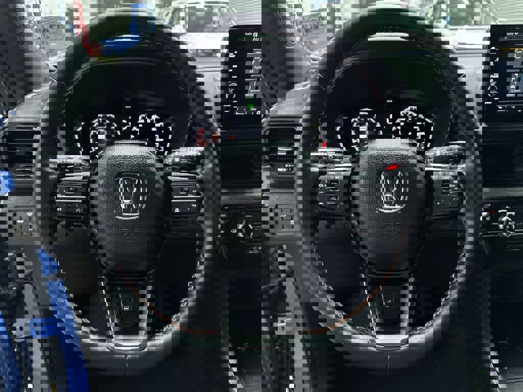 Used 2025 Honda Pilot TrailSport image 19