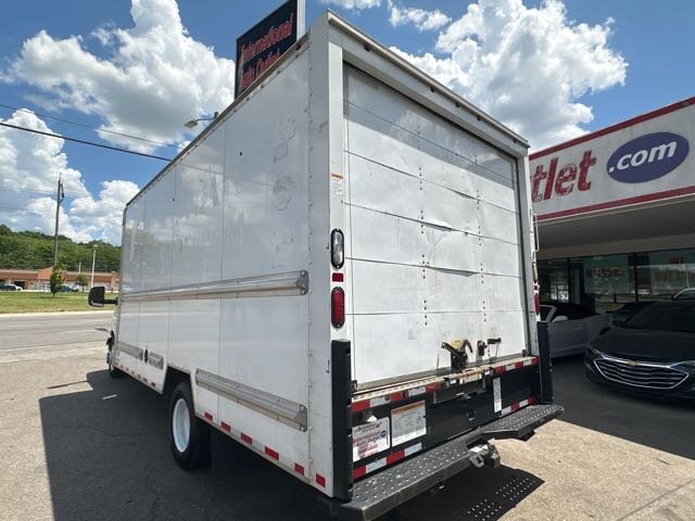 Used 2016 GMC Savana 3500 Extended RWD image 7