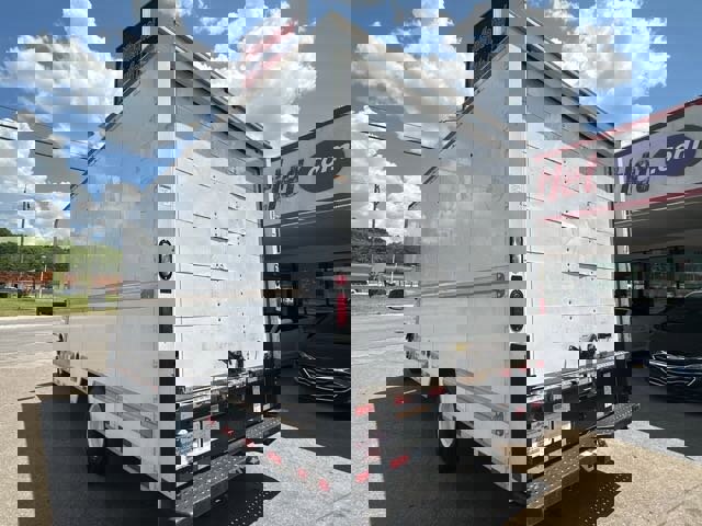 Used 2016 GMC Savana 3500 Extended image 7