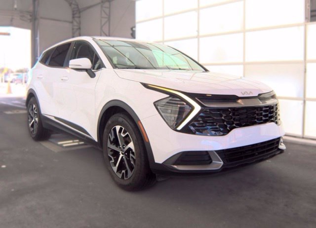Certified 2025 Kia Sportage EX FWD image 2