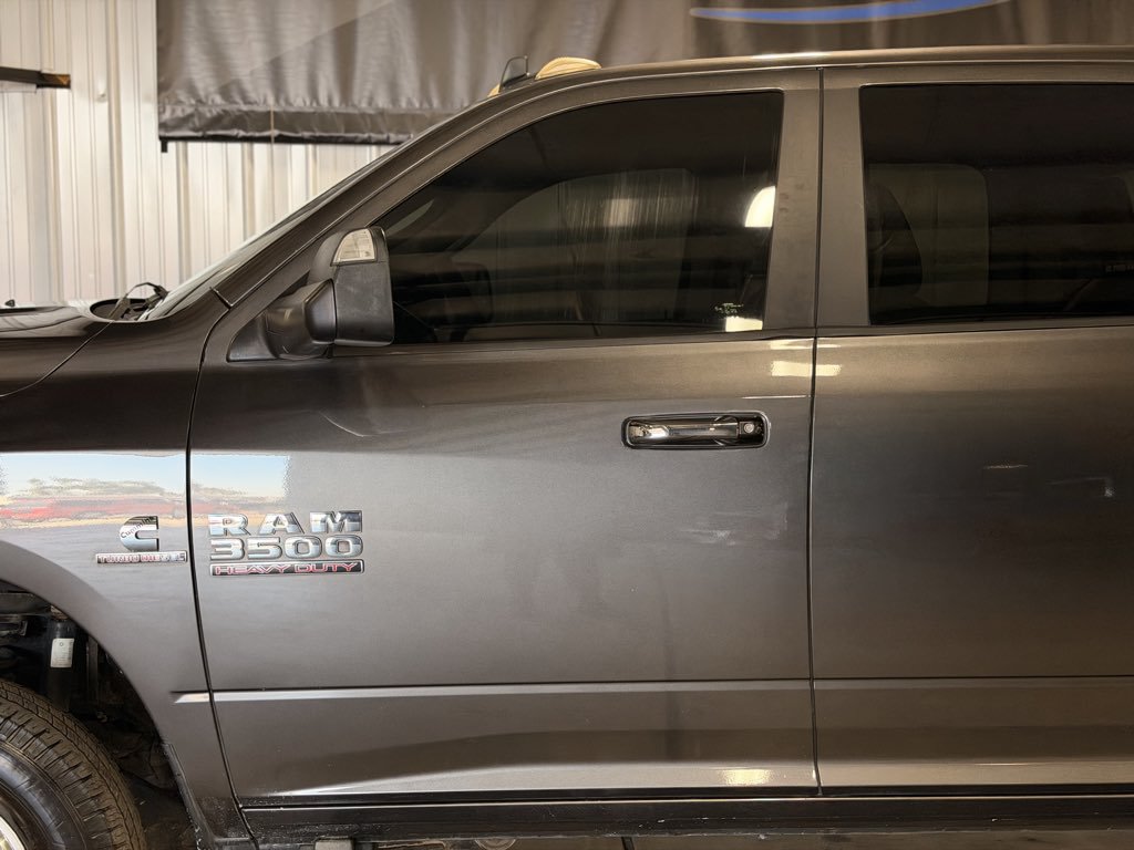 Used 2015 RAM 3500 Lone Star AWD/4WD image 32