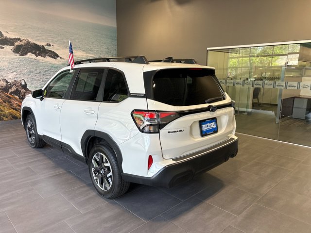 Used 2026 Subaru Forester Premium AWD/4WD image 4