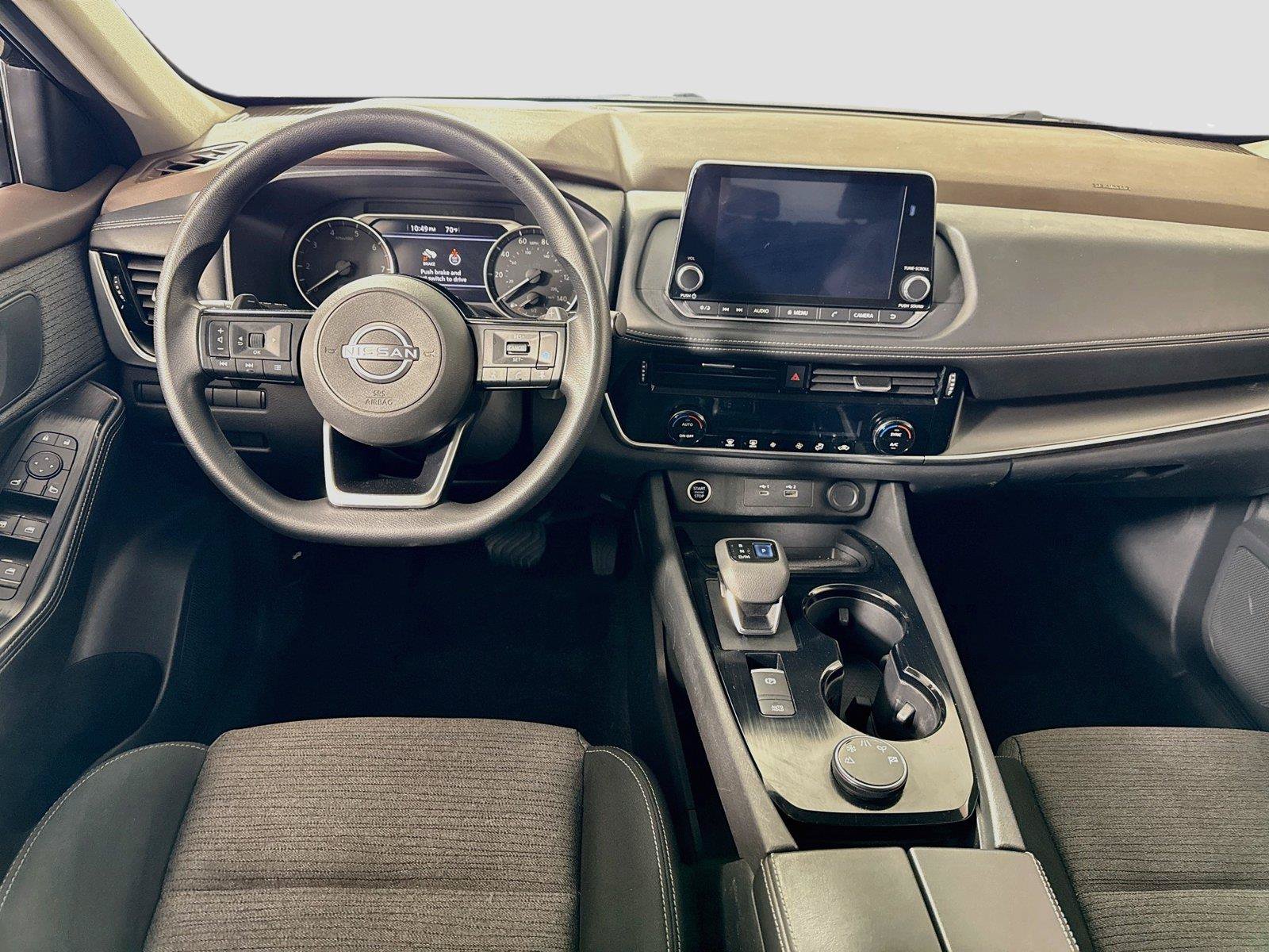 Used 2022 Nissan Rogue SV AWD/4WD image 2