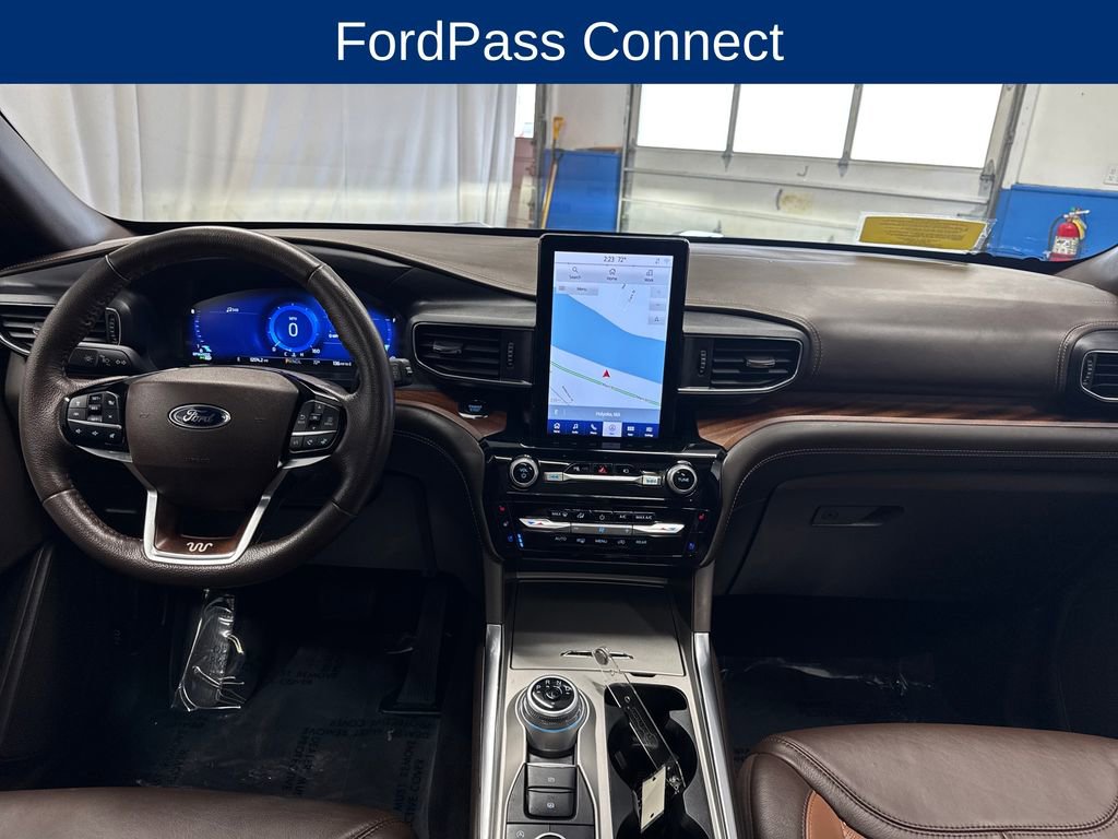 Certified 2023 Ford Explorer King Ranch w/ Technology Package AWD/4WD image 14