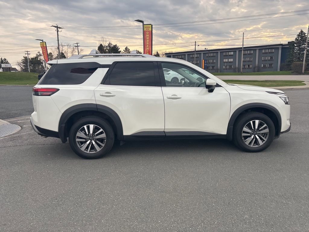 Used 2023 Nissan Pathfinder SL image 8