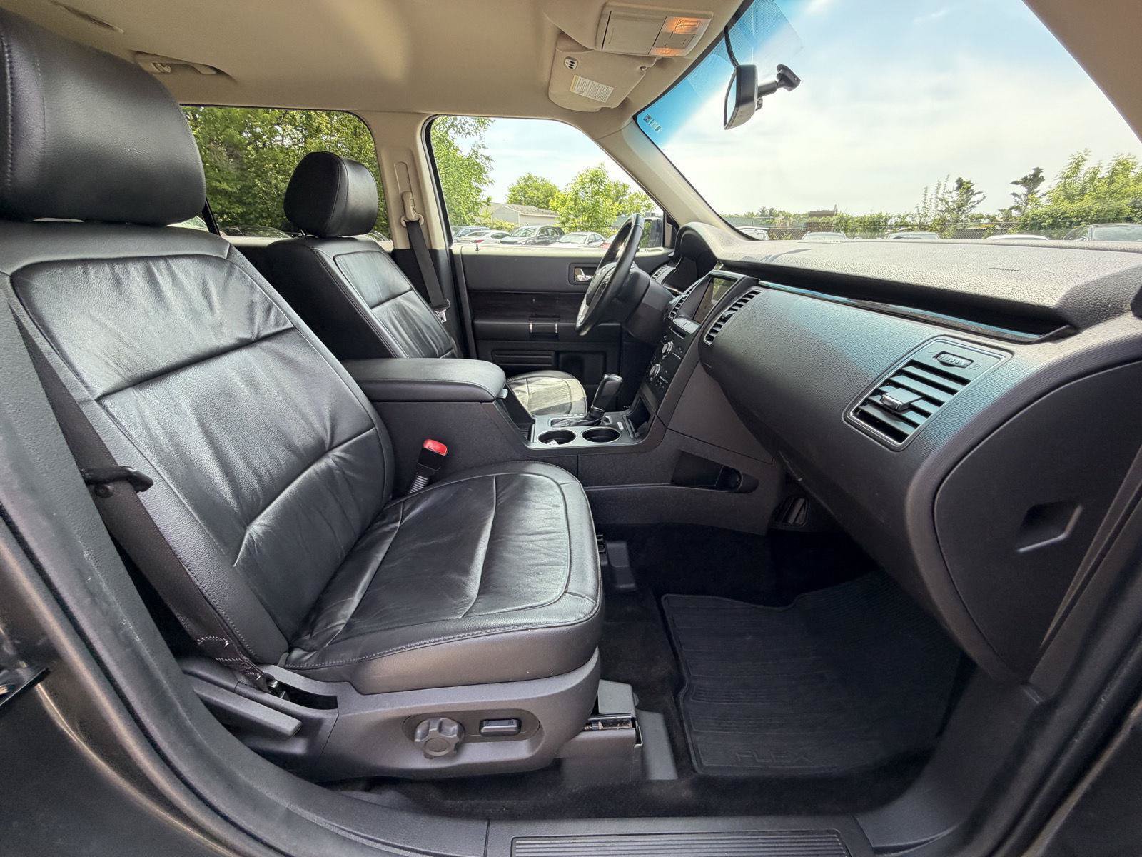 Used 2019 Ford Flex SEL w/ Equipment Group 202A AWD/4WD image 33