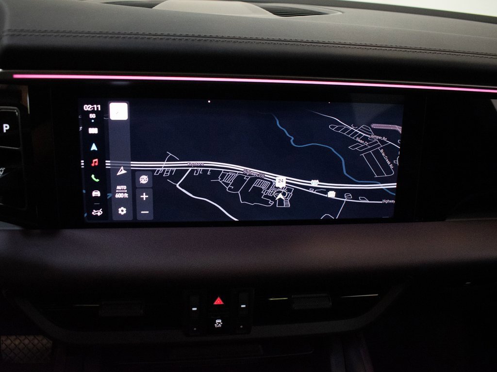 Certified 2025 Porsche Macan 4 Electric image 28