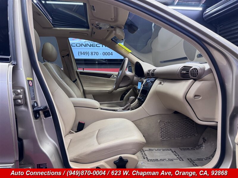 Used 2002 Mercedes-Benz C 240 Sedan image 7