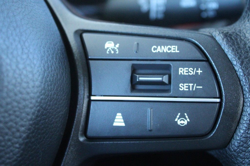 Used 2025 Honda CR-V LX image 29