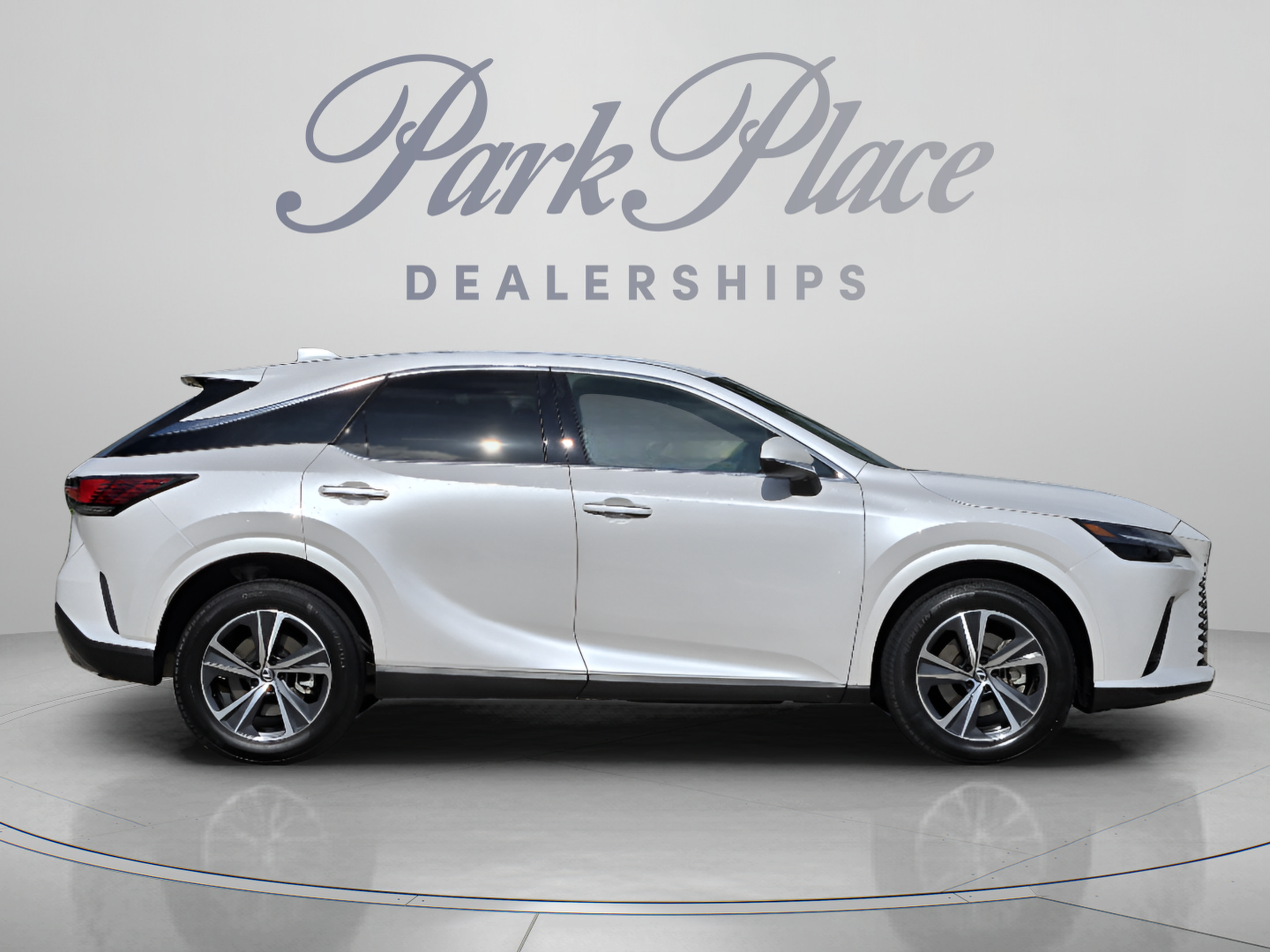 Used 2025 Lexus RX 350 FWD w/ Technology Package image 6