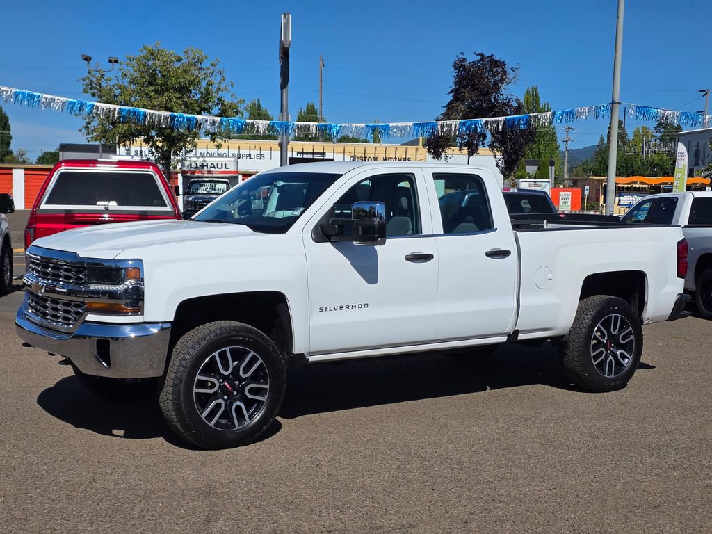 Used 2017 Chevrolet Silverado 1500 W/T w/ Trailering Package AWD/4WD image 22