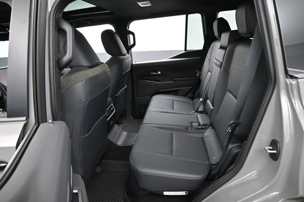 Used 2024 Lexus GX 550 AWD/4WD image 25