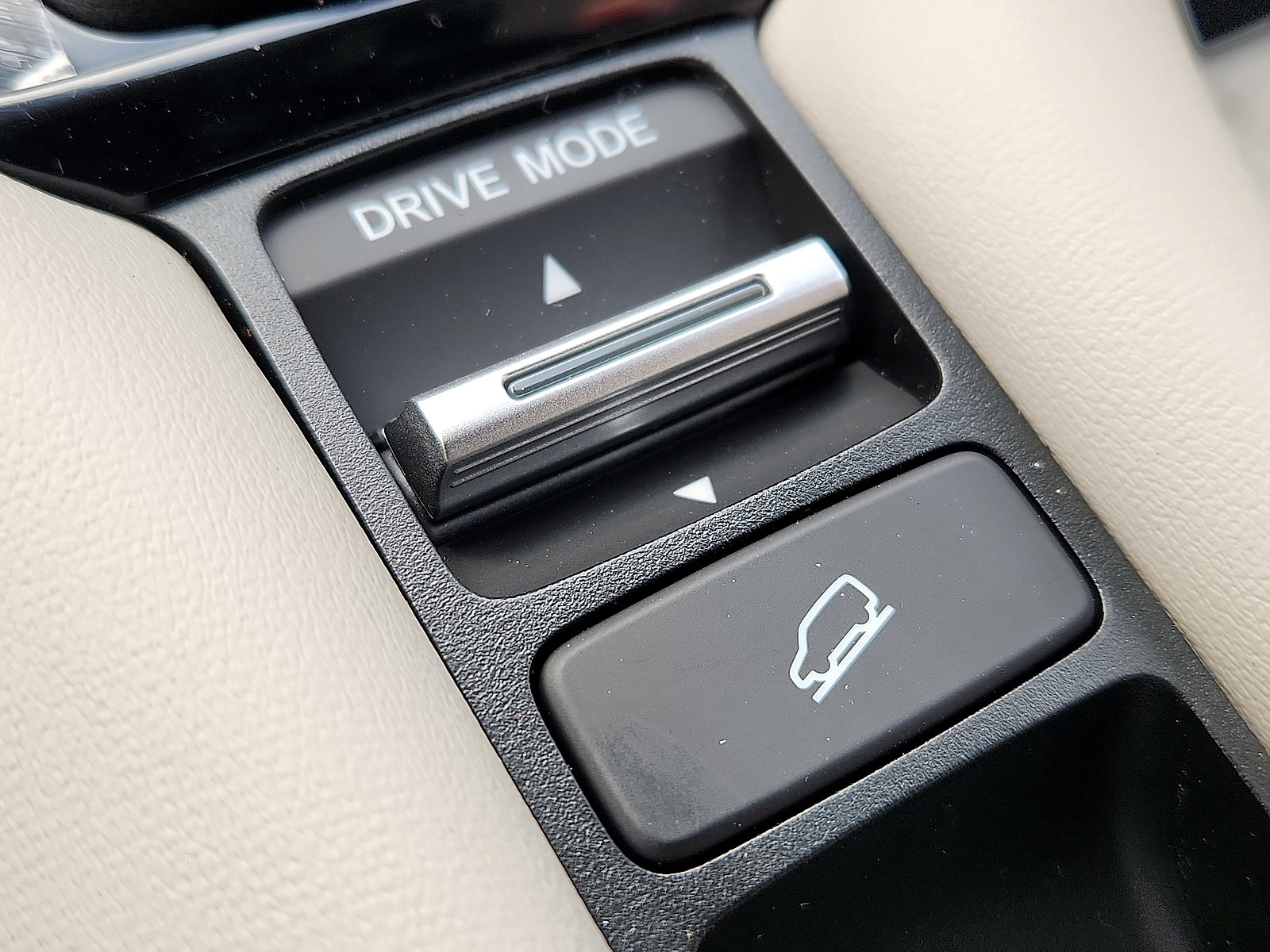 Certified 2026 Honda HR-V LX image 23