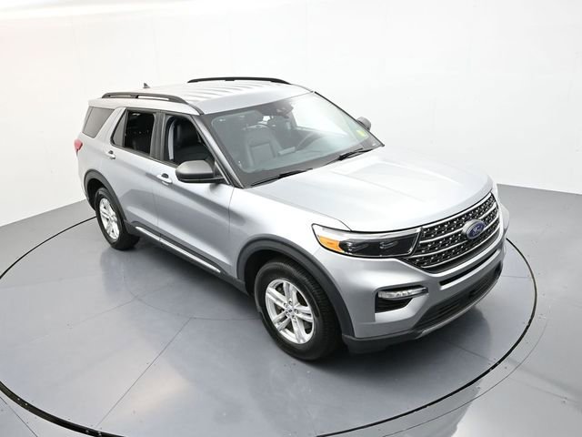 Used 2023 Ford Explorer XLT w/ Equipment Group 202A image 18