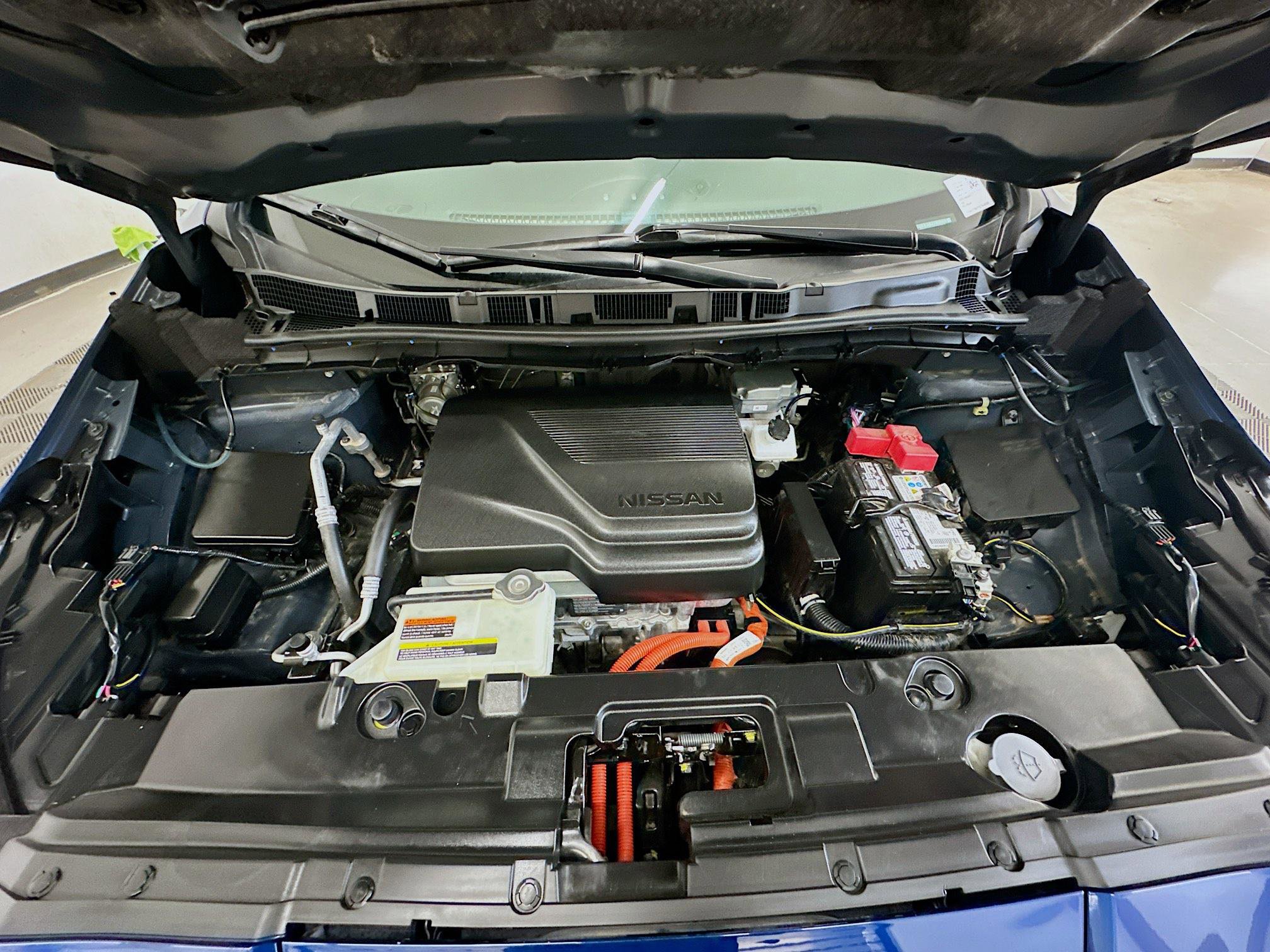 Used 2025 Nissan Leaf S image 33