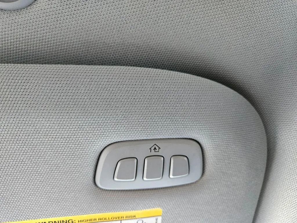 Used 2024 Ford F250 Lariat w/ Chrome Package image 22