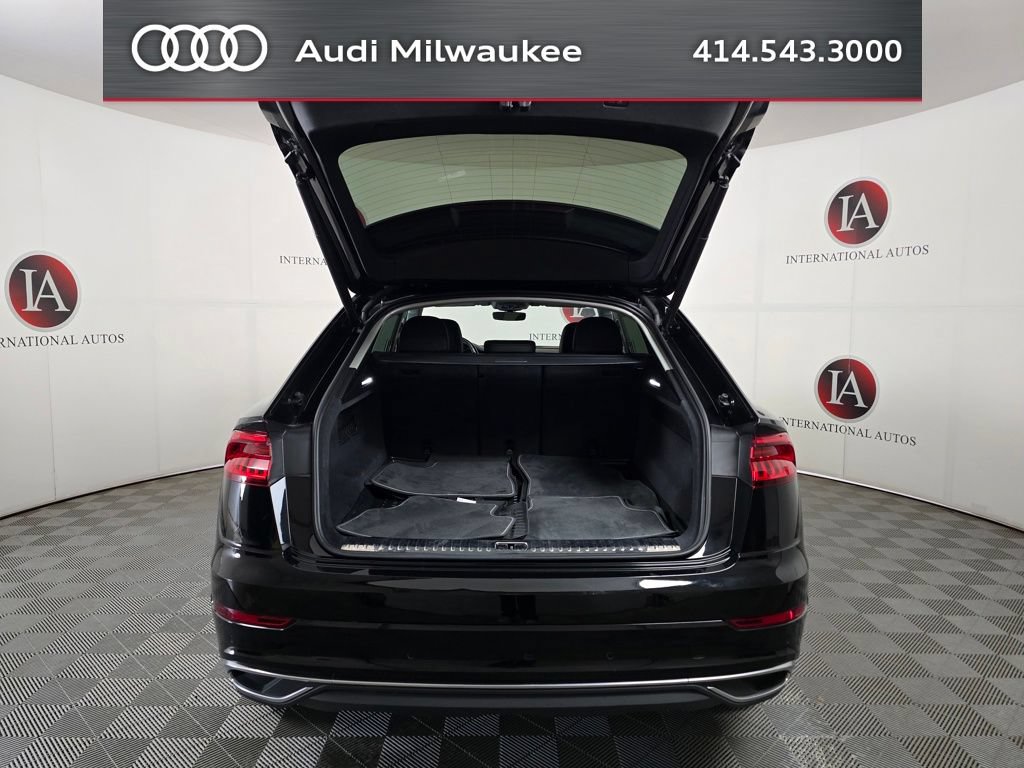 Used 2023 Audi Q8 Premium w/ Convenience Package AWD/4WD image 9