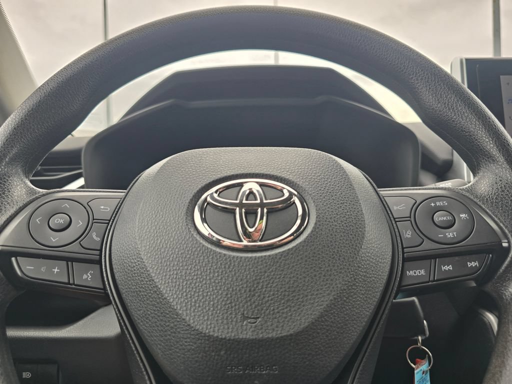 Certified 2023 Toyota RAV4 LE AWD/4WD image 26