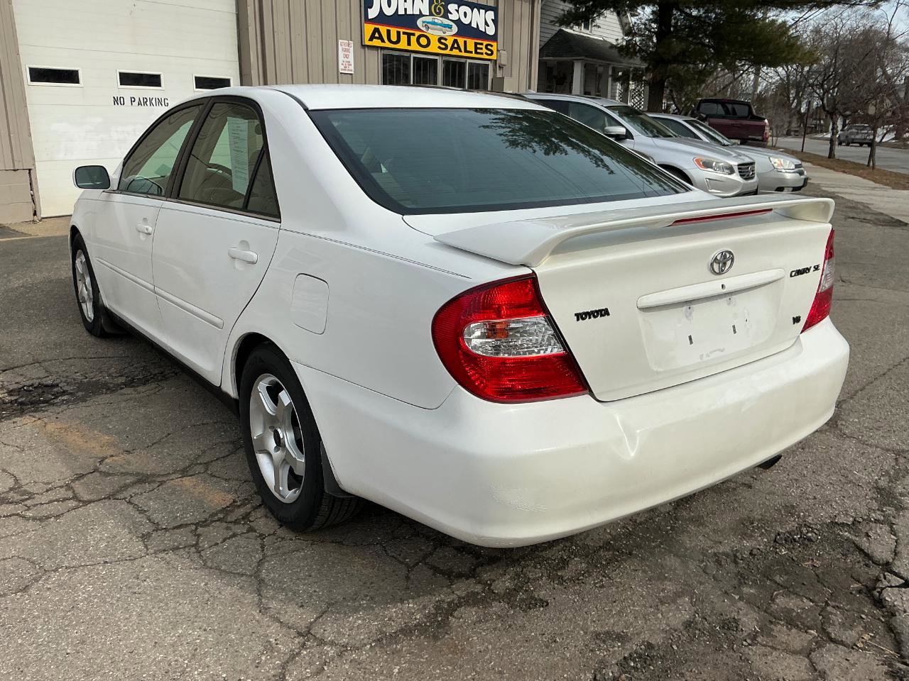 Used 2002 Toyota Camry XLE FWD image 5