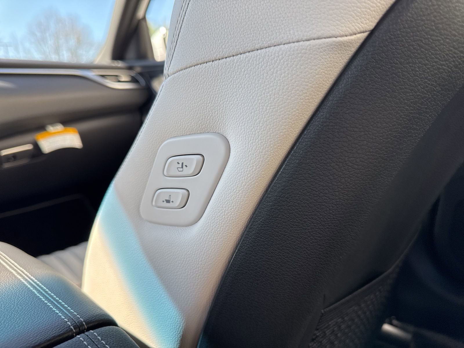 Used 2026 Genesis G70 3.3T Sport Prestige image 18