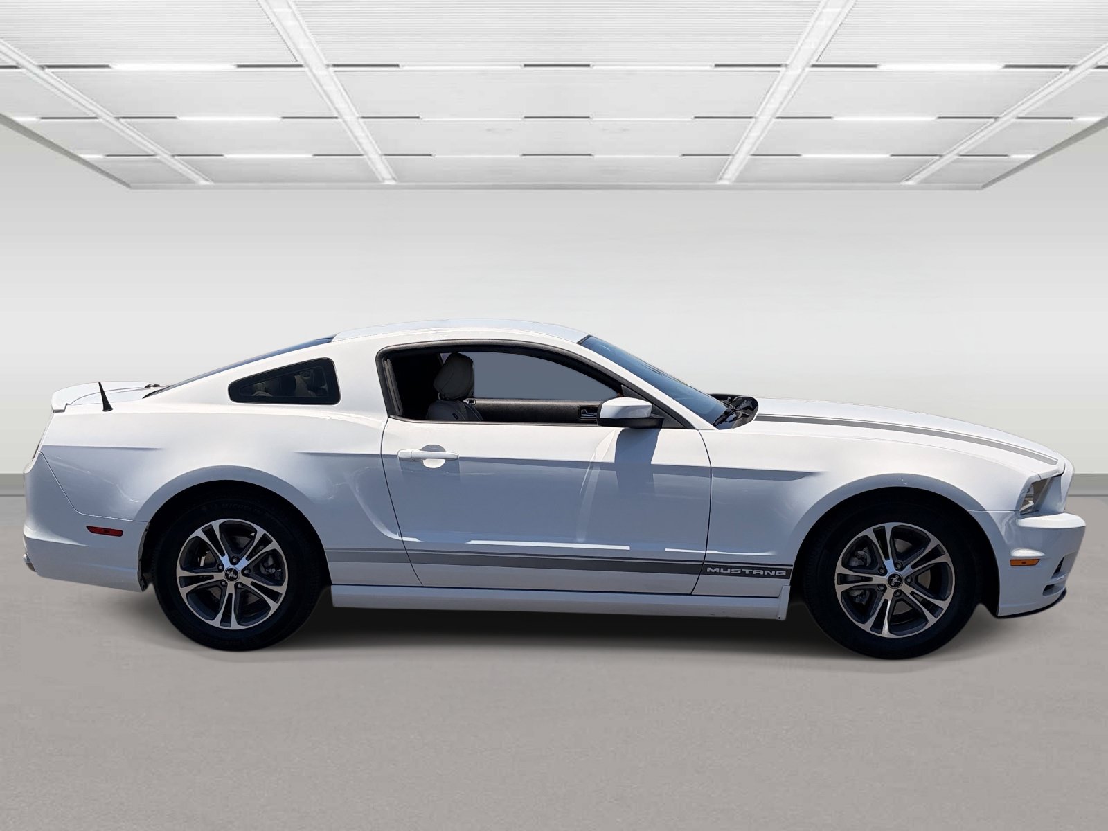 Used 2014 Ford Mustang Premium w/ Electronics Package RWD image 6