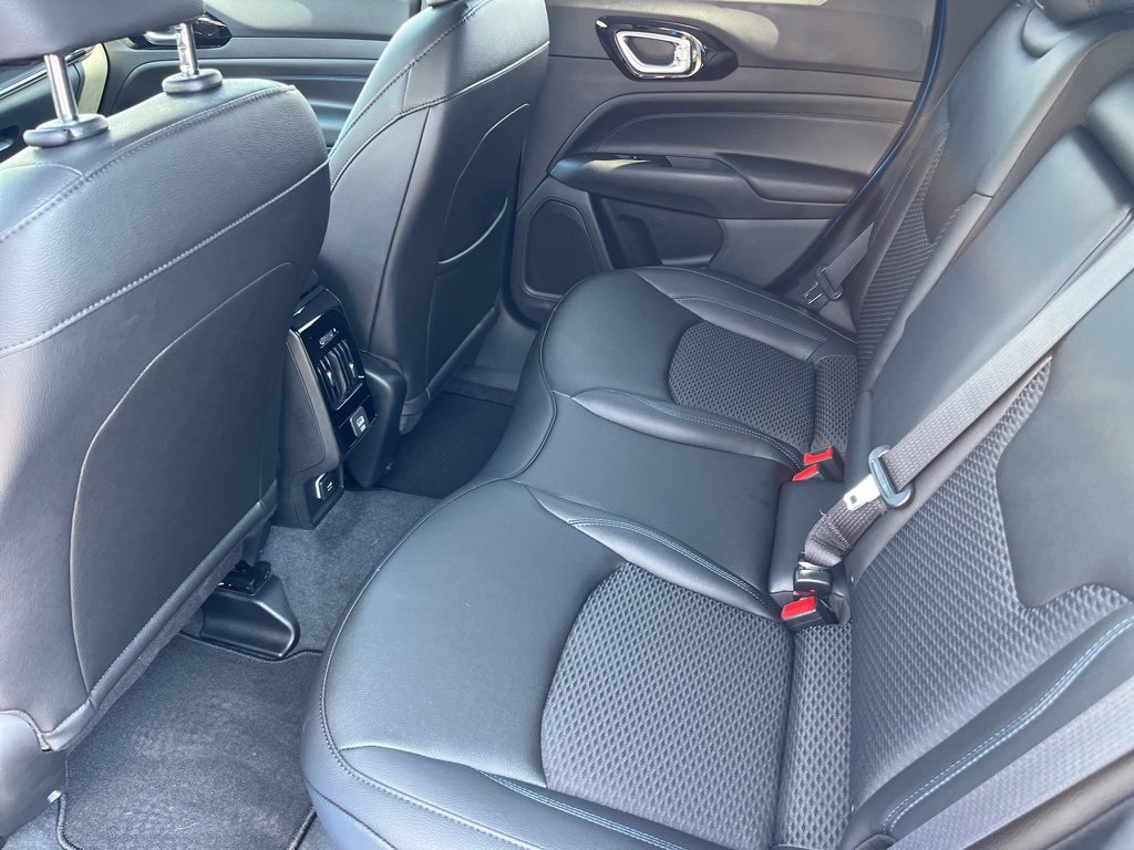 New 2025 Jeep Compass Latitude w/ Altitude Special Edition image 12