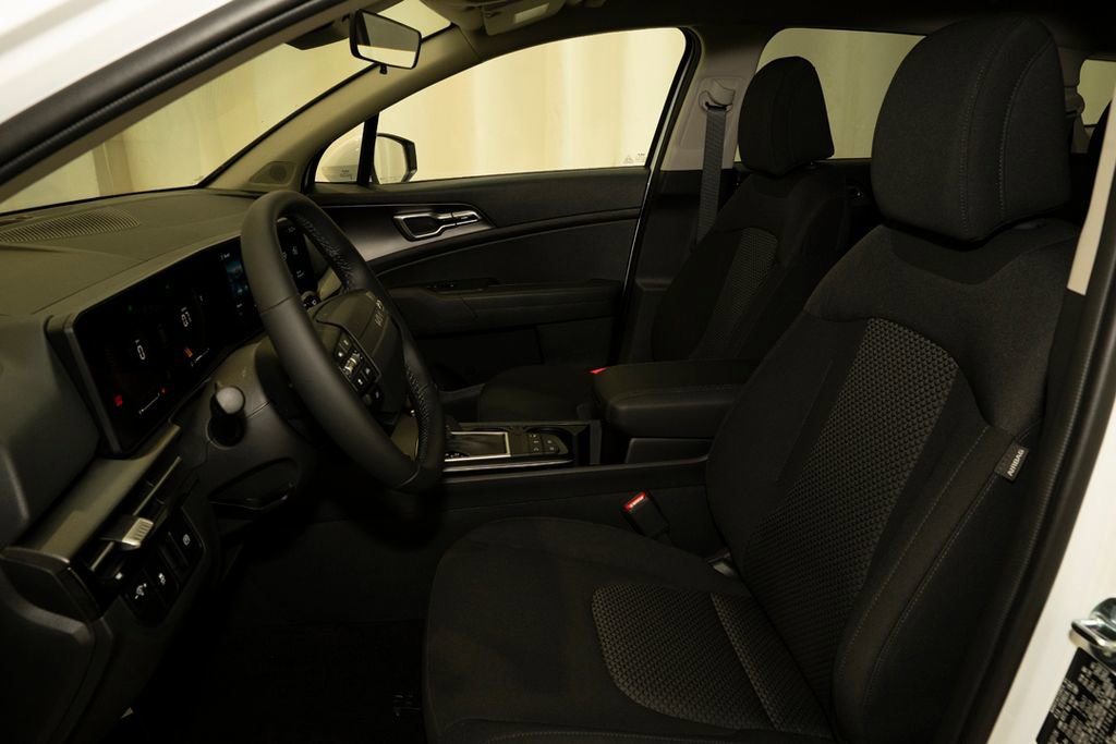 New 2026 Kia Sportage LX AWD/4WD image 11