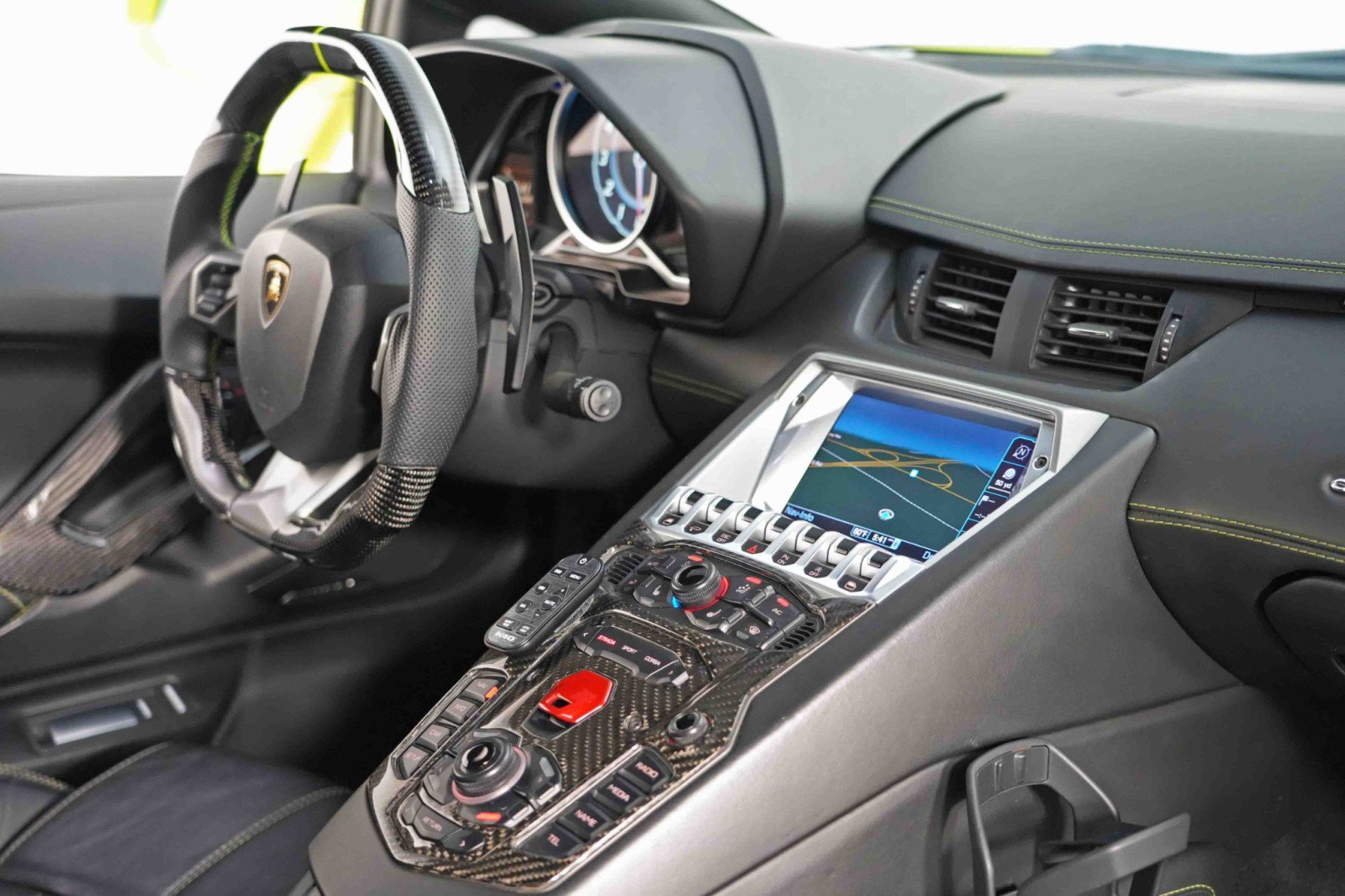 Used 2015 Lamborghini Aventador LP 700-4 image 50