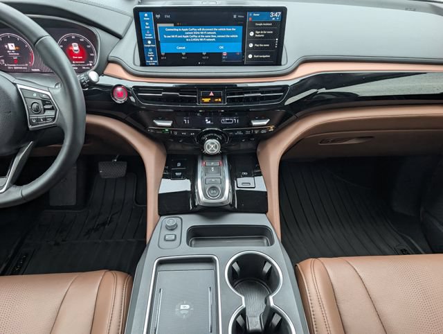 Used 2025 Acura MDX w/ Technology Package FWD image 7